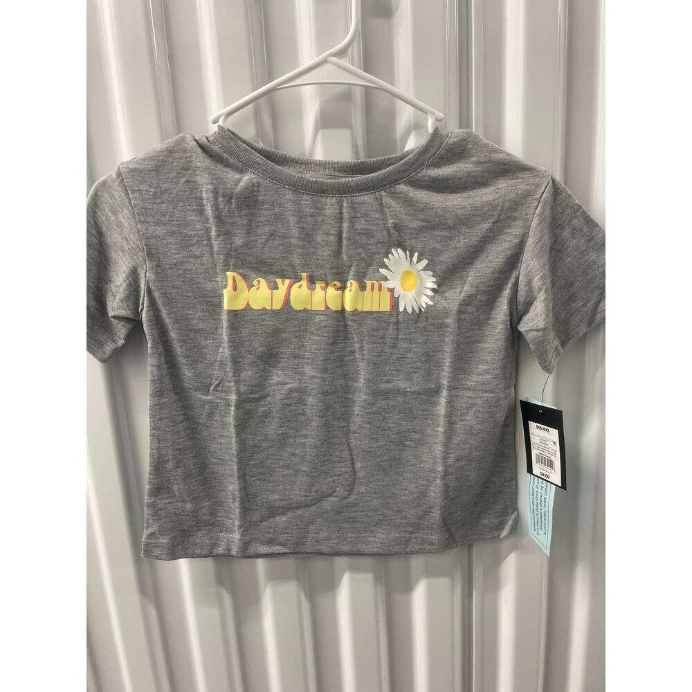 Art ClassDayDream with Daisy Print T-shirt Girl’s Size 6-6x Color 
Gray